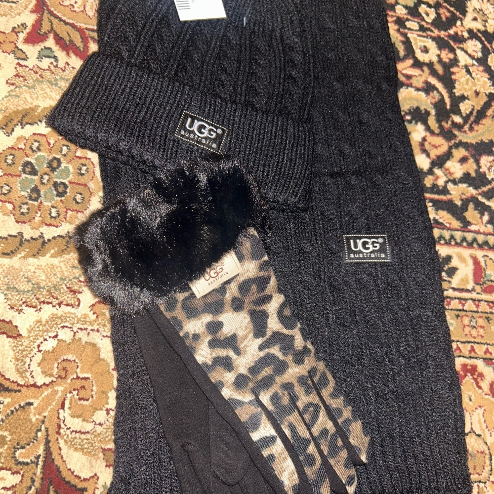 NWT UGG,, black hat, and scarf, set soft and cozy stretchy with leopard gloves